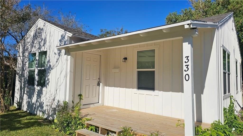 330 Texas Ave - Photo 3 of 18