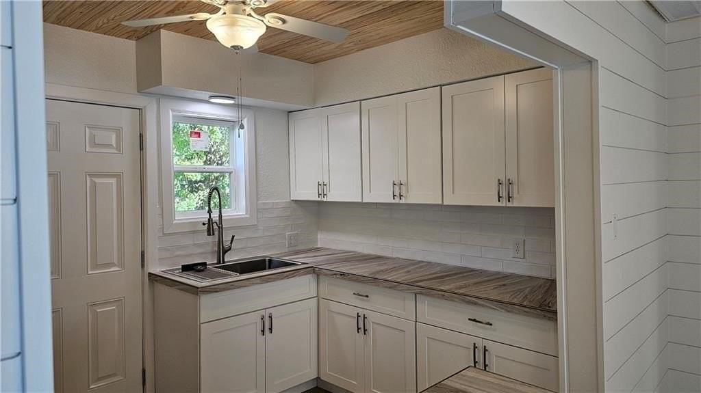 330 Texas Ave - Photo 5 of 18