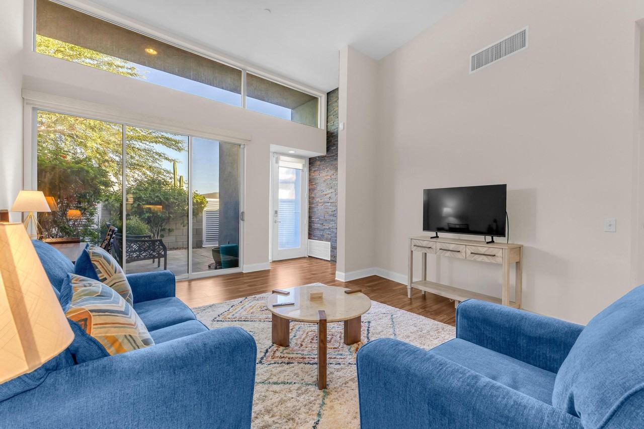 3657 Quiet Side St - Photo 6 of 27