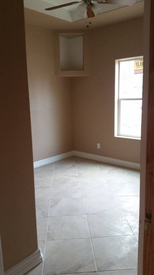 104 East Cypress Street - Photo 2 of 5