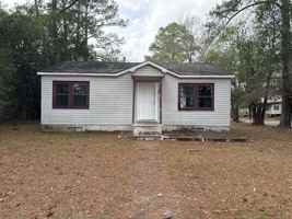 featured image of 909 N Herring St