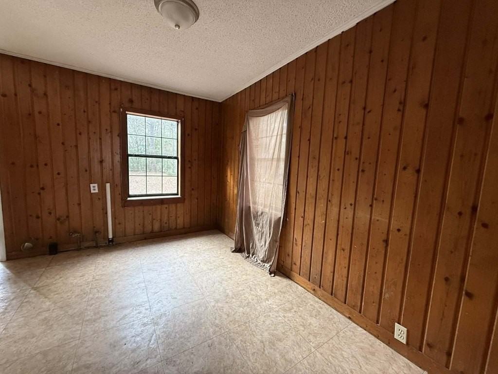 909 N Herring St - Photo 4 of 14