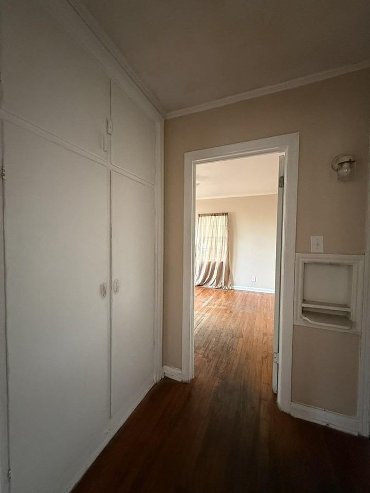 909 N Herring St - Photo 7 of 14