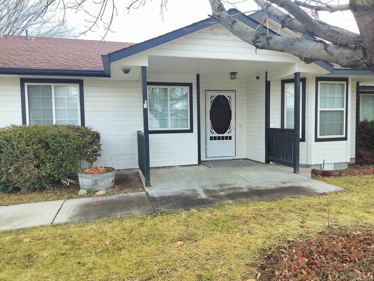 230 War Eagle Dr #1 - Photo 3 of 37