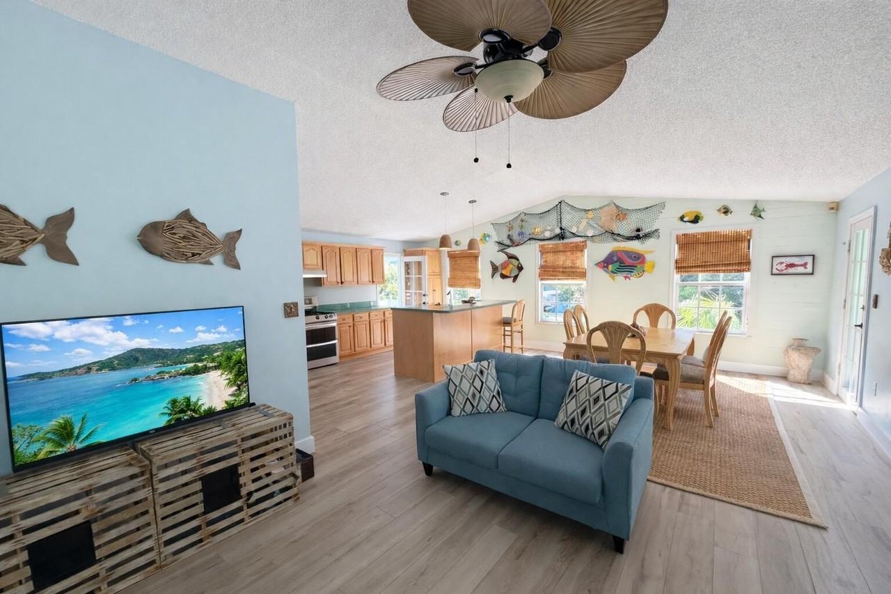 61 Central Ave - Photo 3 of 24