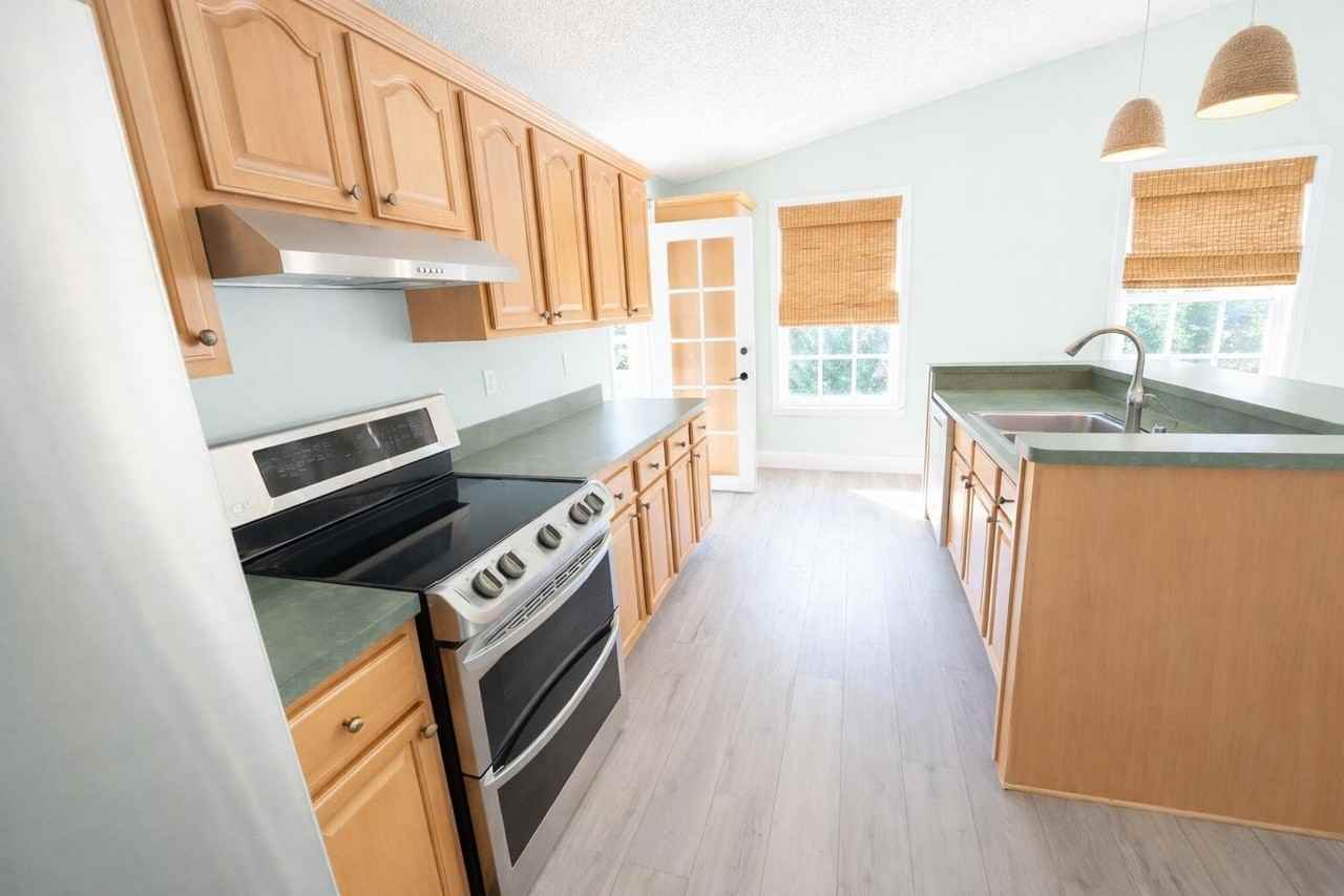 61 Central Ave - Photo 4 of 24