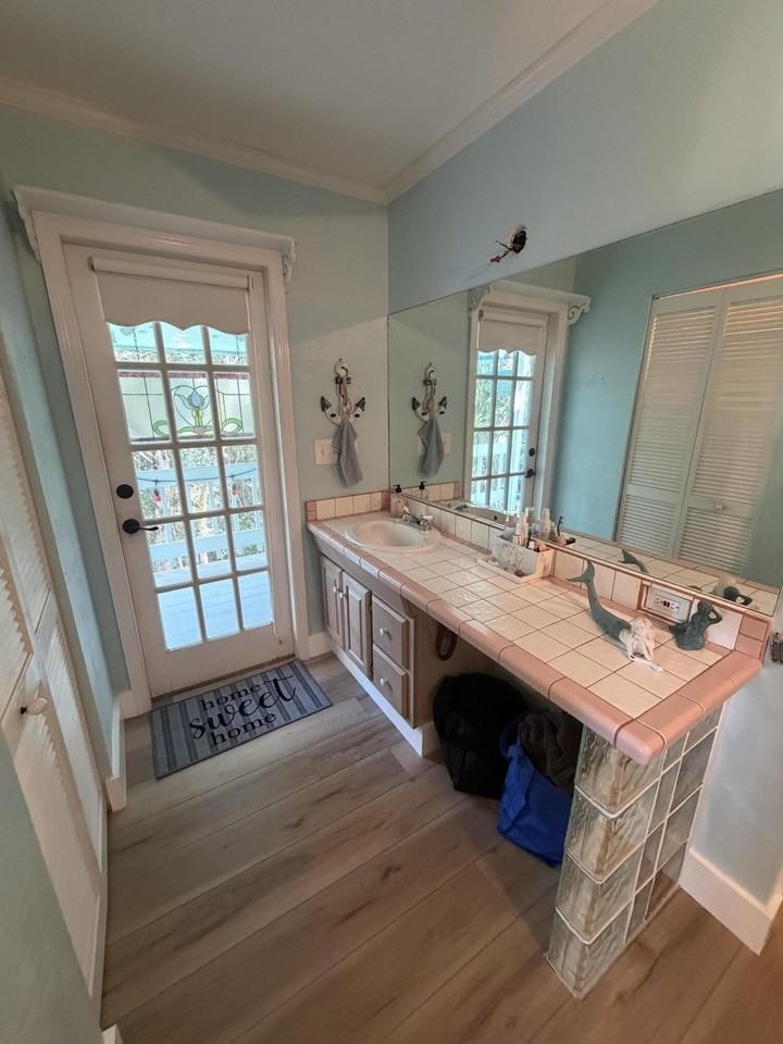 61 Central Ave - Photo 7 of 24