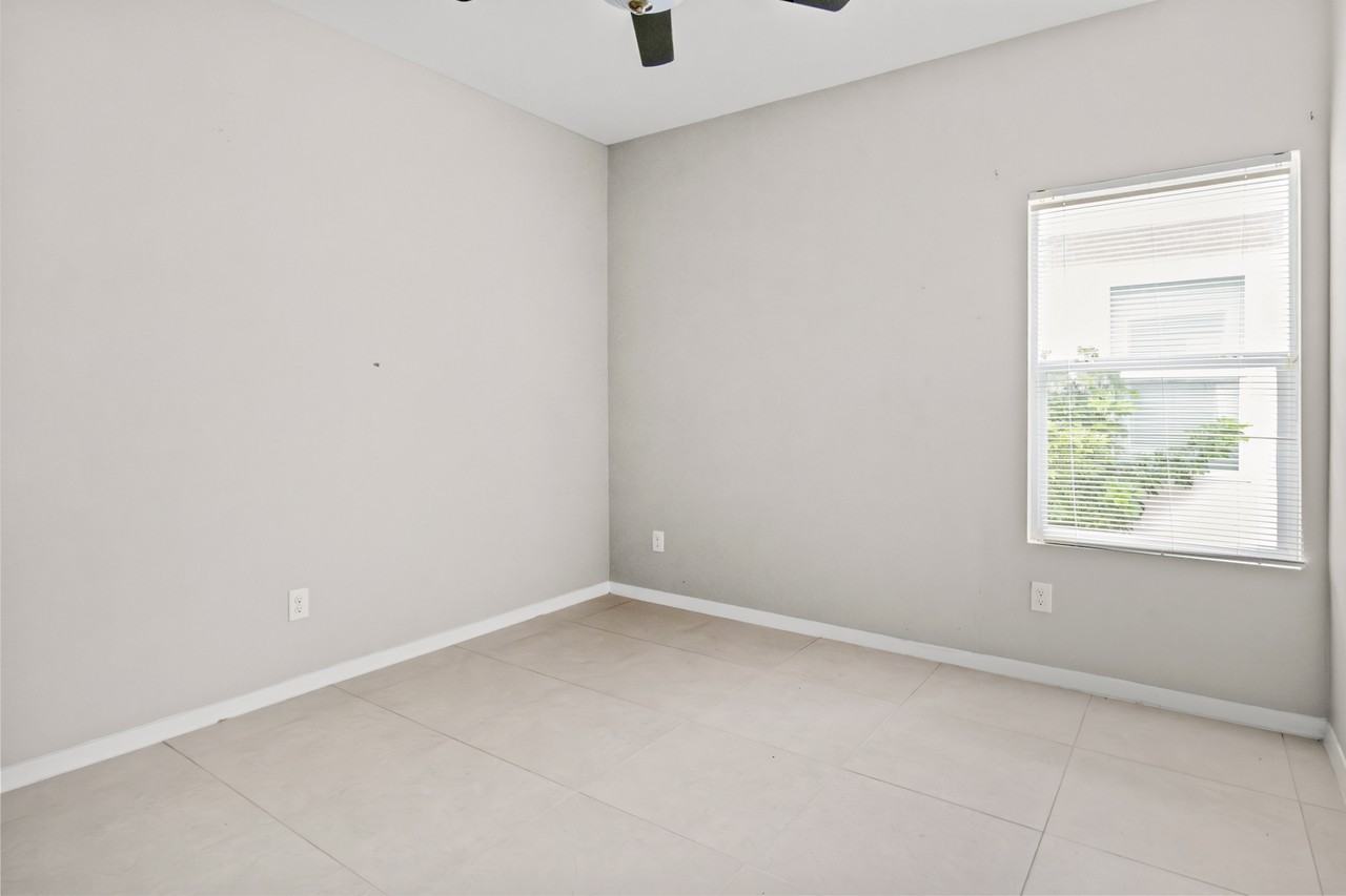 1313 Alta Vista Dr #1 - Photo 7 of 12