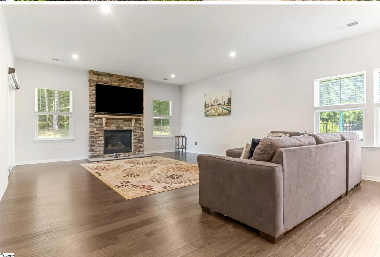 500 Briar Oaks Ln #1 - Photo 5 of 33