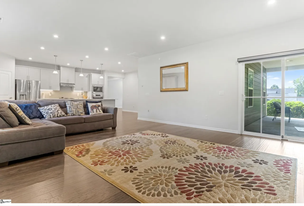 500 Briar Oaks Ln #1 - Photo 7 of 33