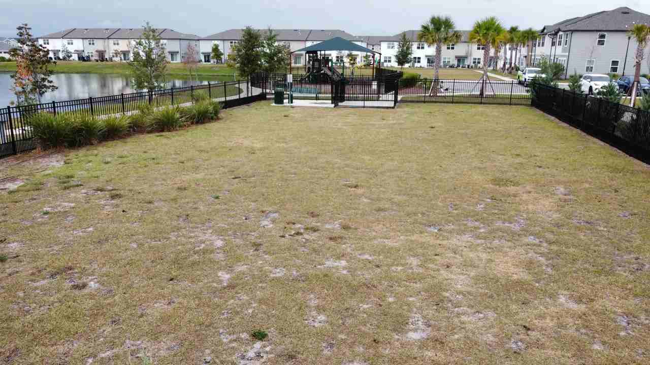 5941 Piney Shrub Pl #1 - Photo 4 of 10