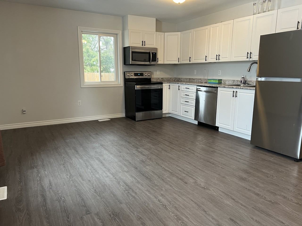 304 Little Ave #D - Photo 2 of 8