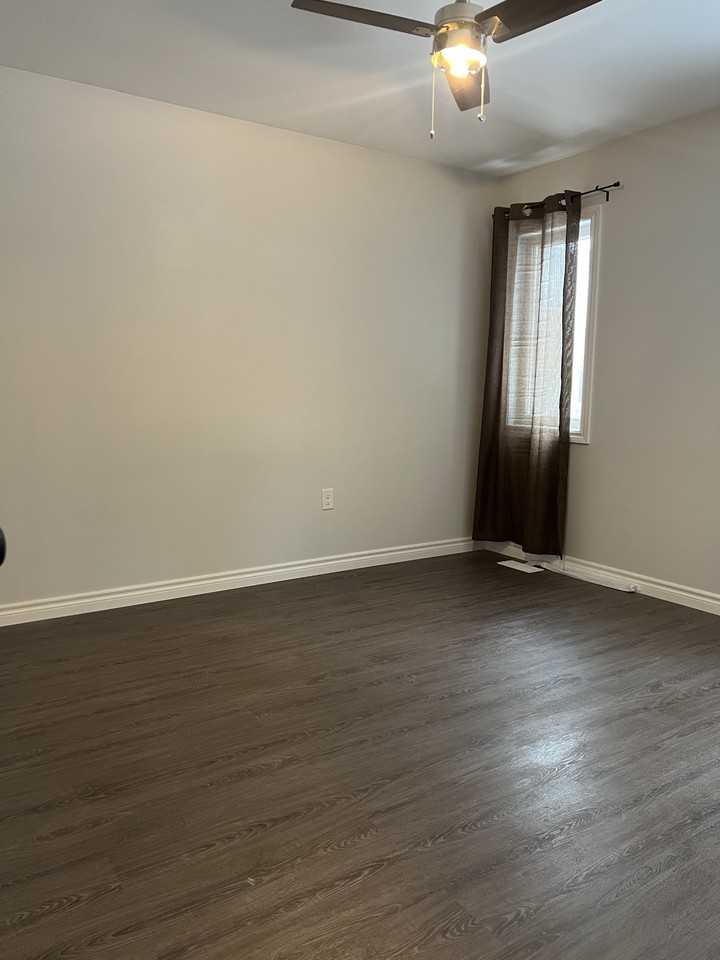 304 Little Ave #D - Photo 4 of 8