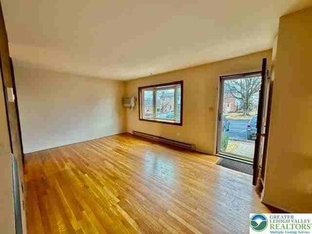 5742 Greens Dr - Photo 2 of 13