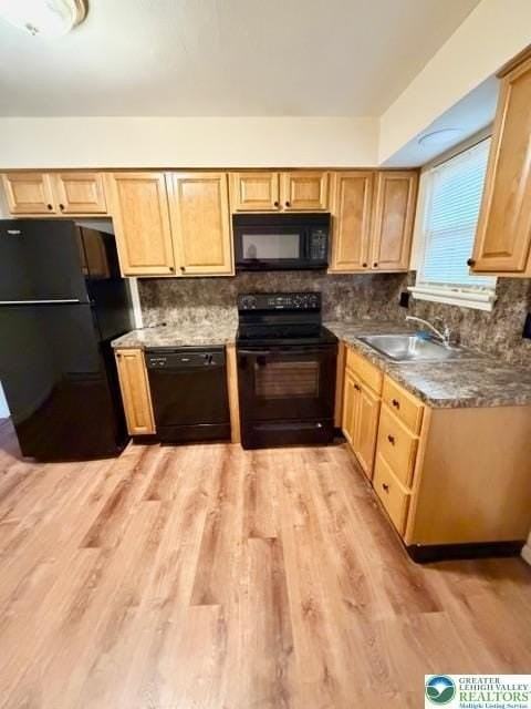 5742 Greens Dr - Photo 3 of 13