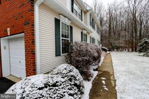 featured image of 34 Windsor Pond Rd