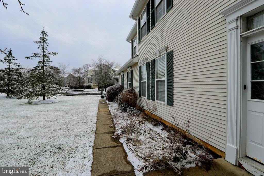 34 Windsor Pond Rd - Photo 2 of 13