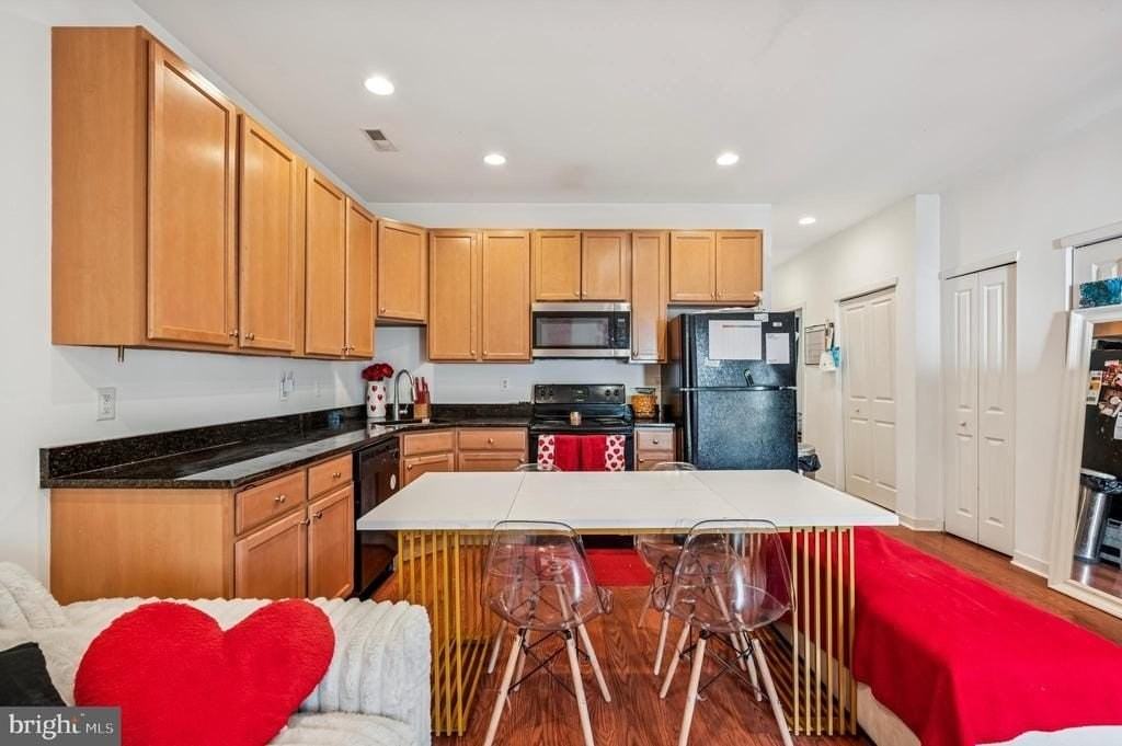 6212 Ridge Ave #E - Photo 5 of 20