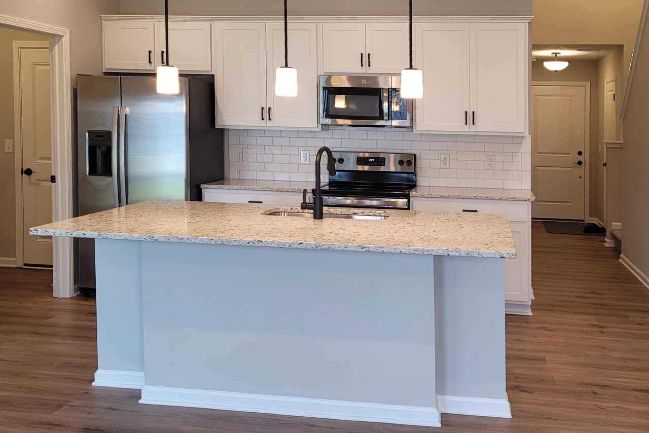 3441 Alder Ave #3441 - Photo 4 of 28