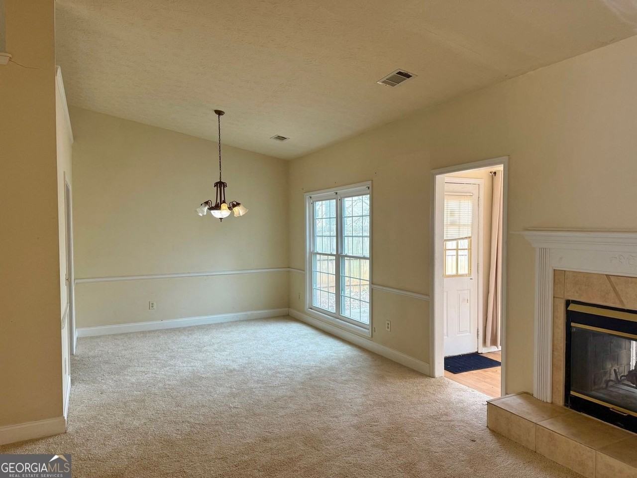 2613 Milo Ct - Photo 4 of 15