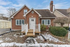 featured image of 9578 Vestal Parkway West #2