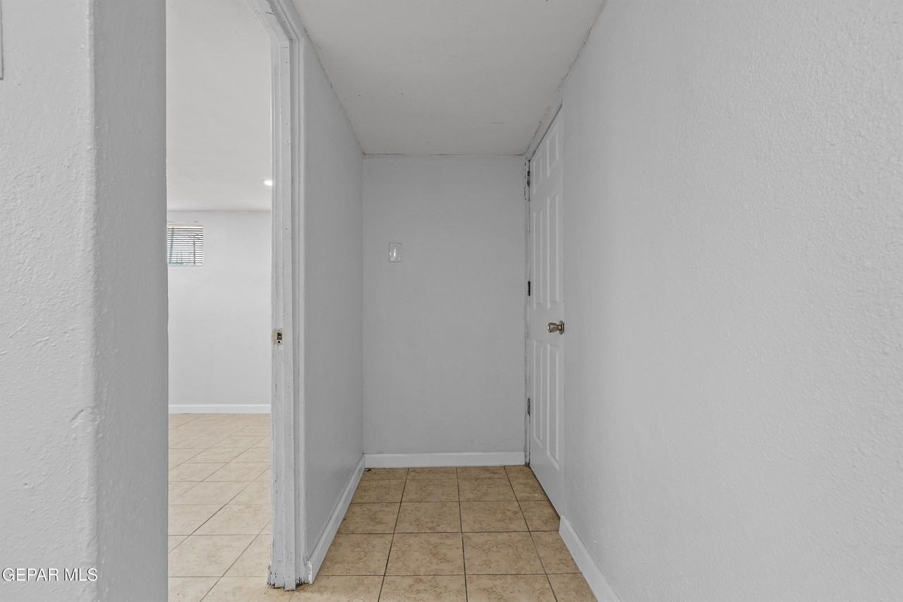 3700 Taylor Ave - Photo 4 of 16