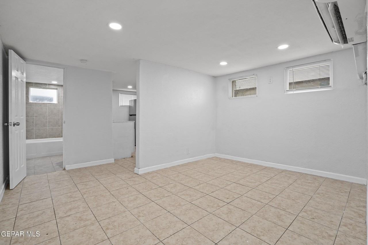 3700 Taylor Ave - Photo 5 of 16