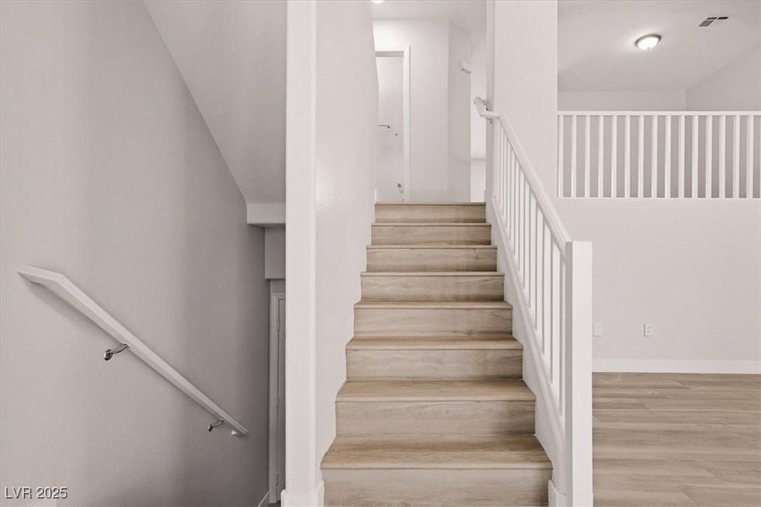 2755 Fountain Ridge Ln - Photo 6 of 24