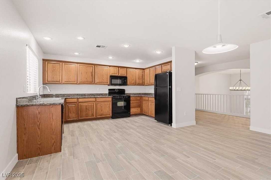 2755 Fountain Ridge Ln - Photo 7 of 24