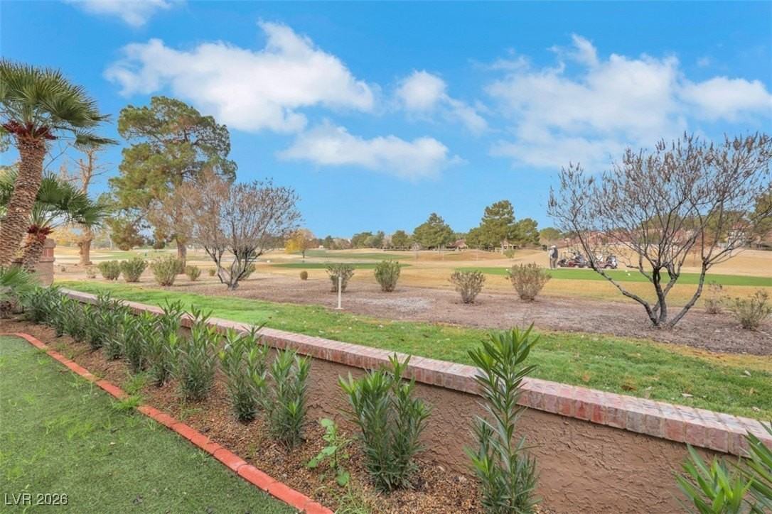 7132 Mission Hills Dr - Photo 2 of 46