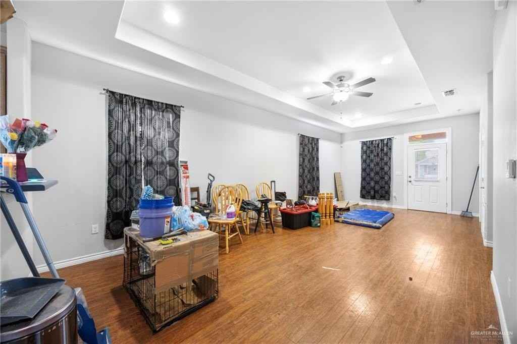 232 E Nanette Dr - Photo 2 of 13