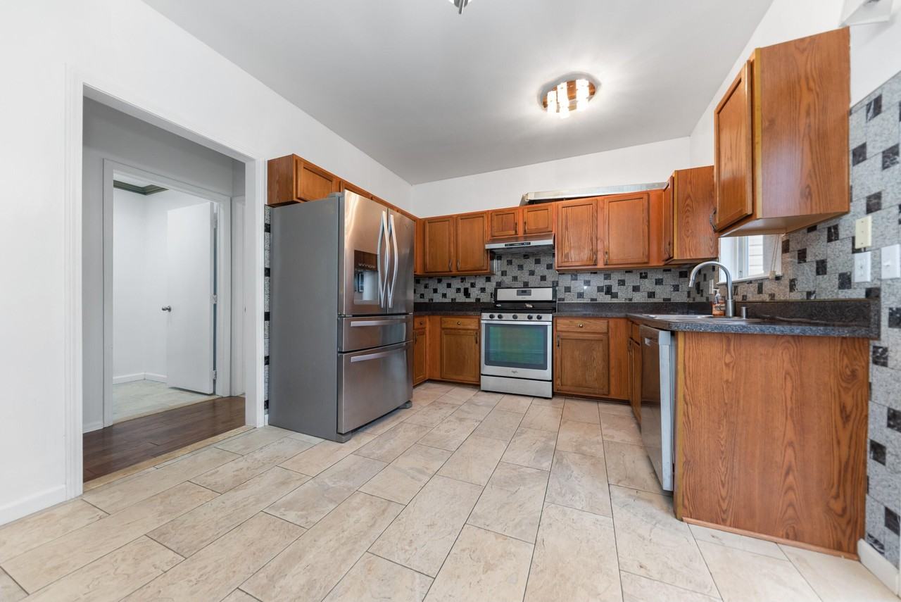 38391 Churchill Ln - Photo 5 of 17