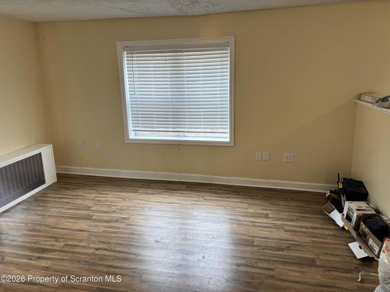 316 John St - Photo 7 of 19