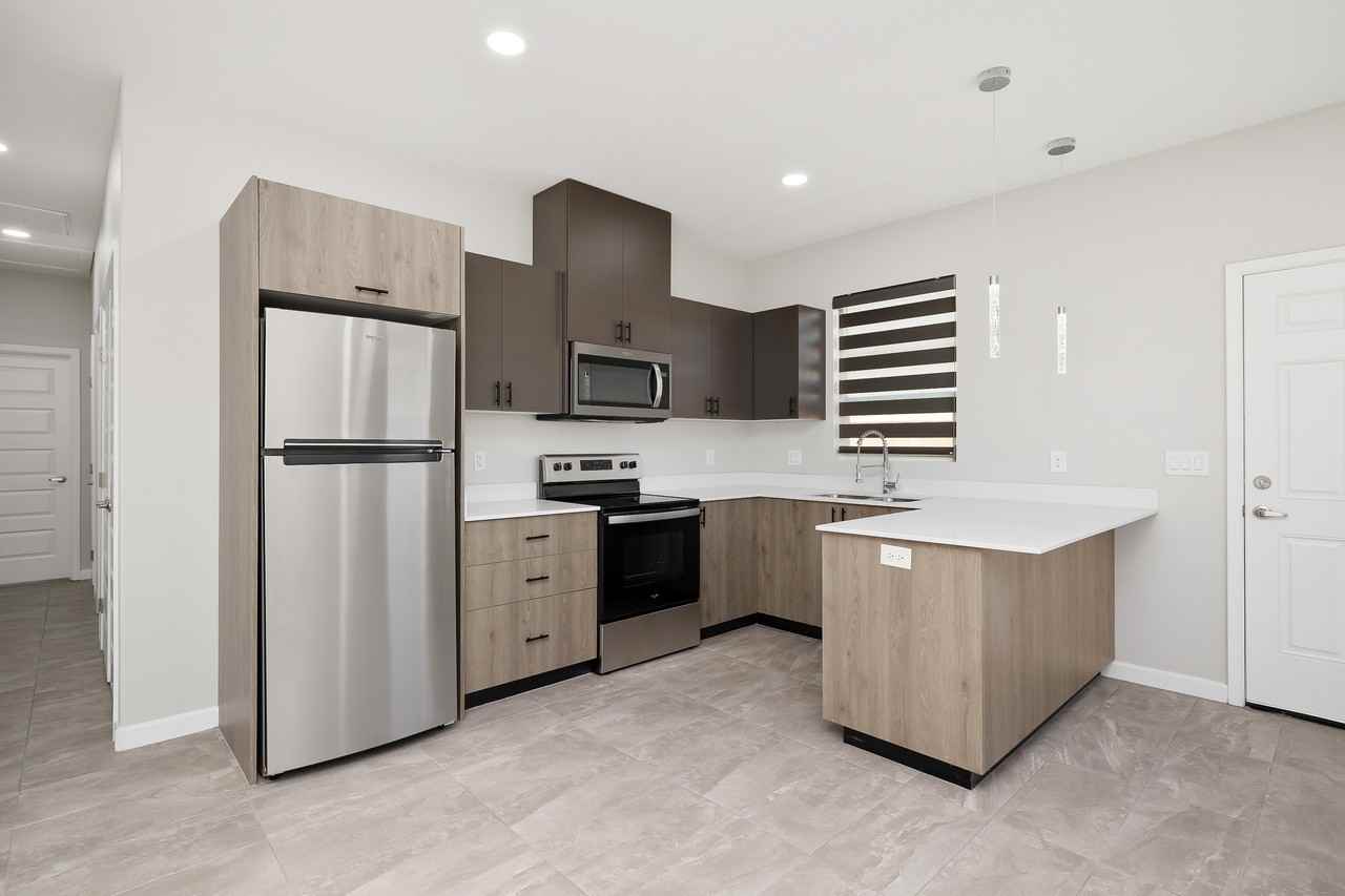 907 Sugar Garden Ave #3 - Photo 2 of 9