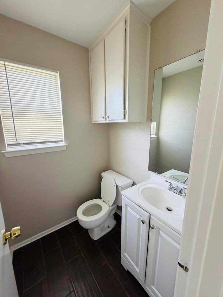 3304 Hanover Dr #1 - Photo 3 of 9