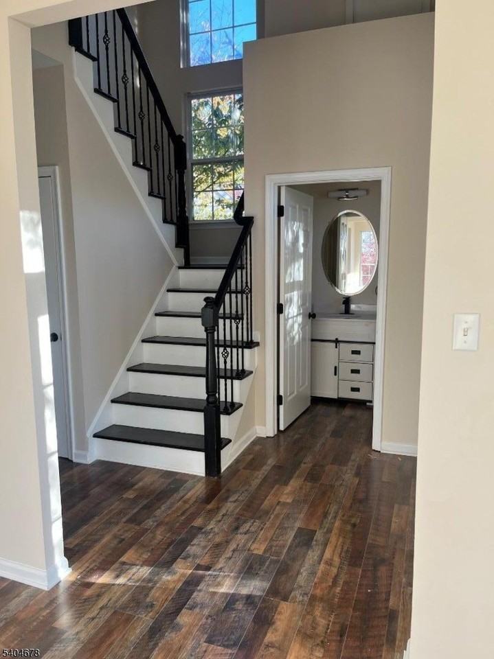 196 Winding Hill Dr - Photo 2 of 15