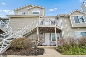 featured image of 6 Ray Ct