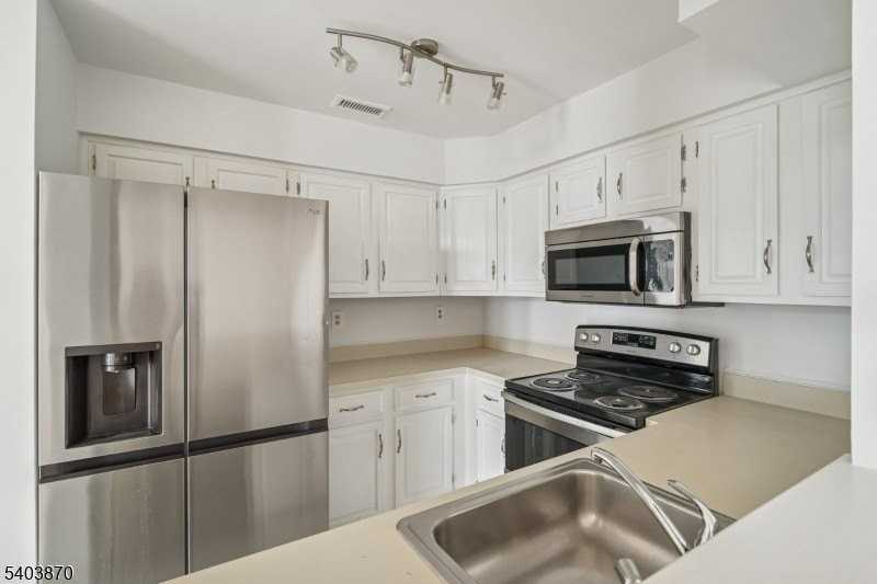 6 Ray Ct - Photo 6 of 29