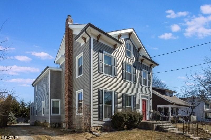 211 Washington St #2 - Photo 2 of 30