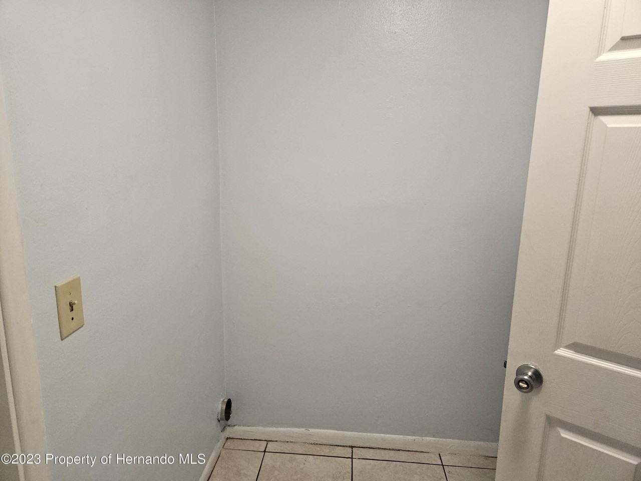 4623 Cynthia Ln - Photo 7 of 31