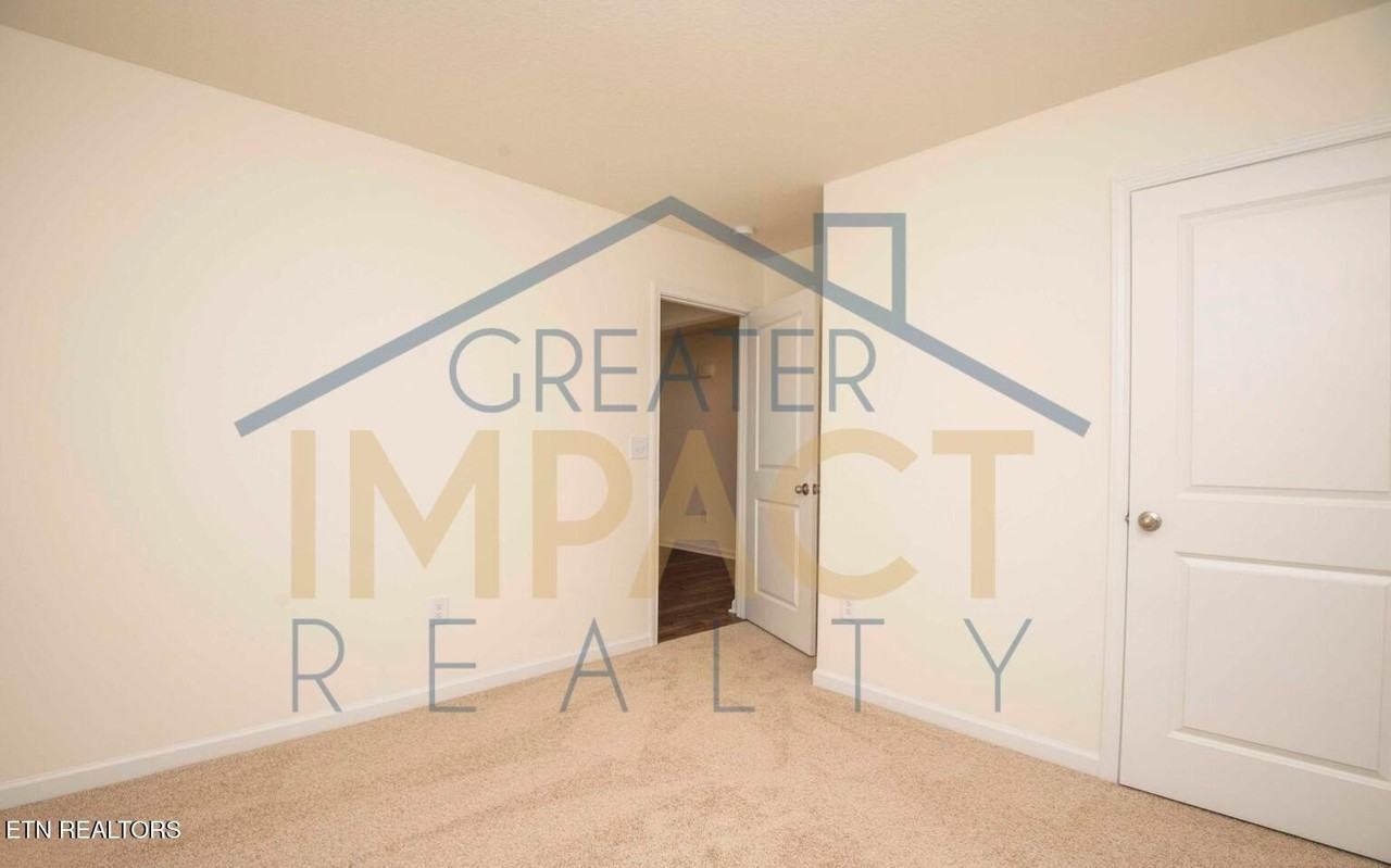 7520 Cottontail St - Photo 7 of 17