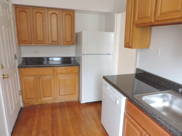 1364 W Estes Ave - Photo 5 of 9