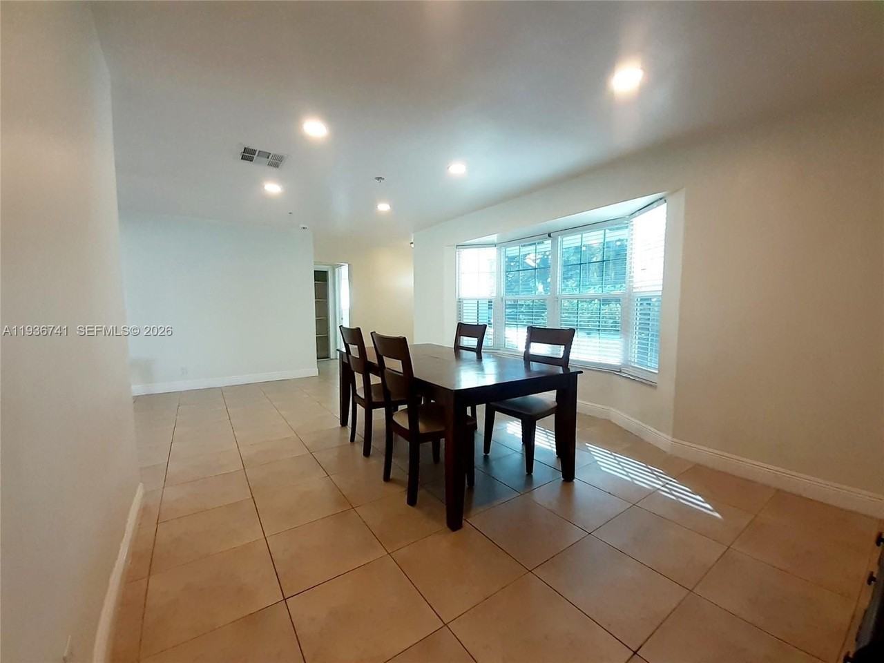 2109 N Park Rd - Photo 7 of 40