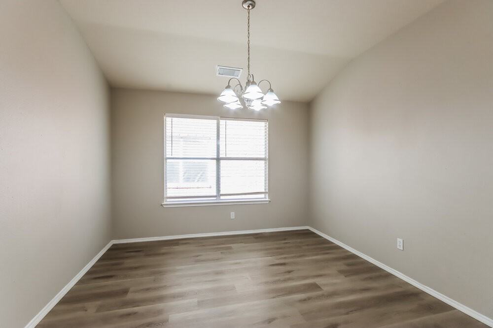 214 Kestrel Ln - Photo 5 of 16