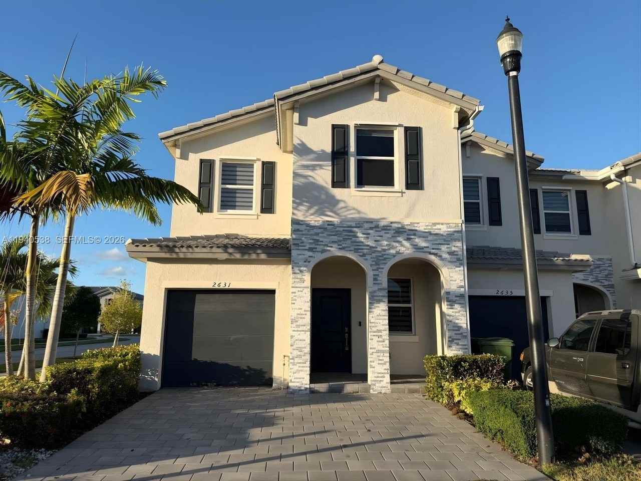 2631 Se 11th St #2631