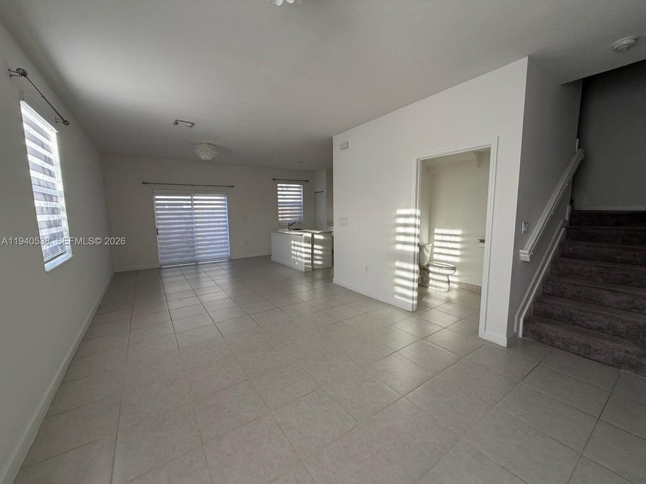 2631 Se 11th St #2631 - Photo 4 of 30