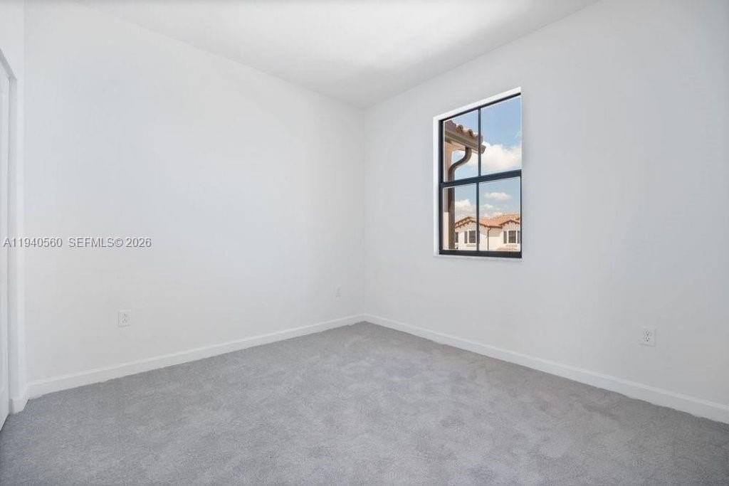 11926 Sw 247th Ter #11926 - Photo 7 of 15