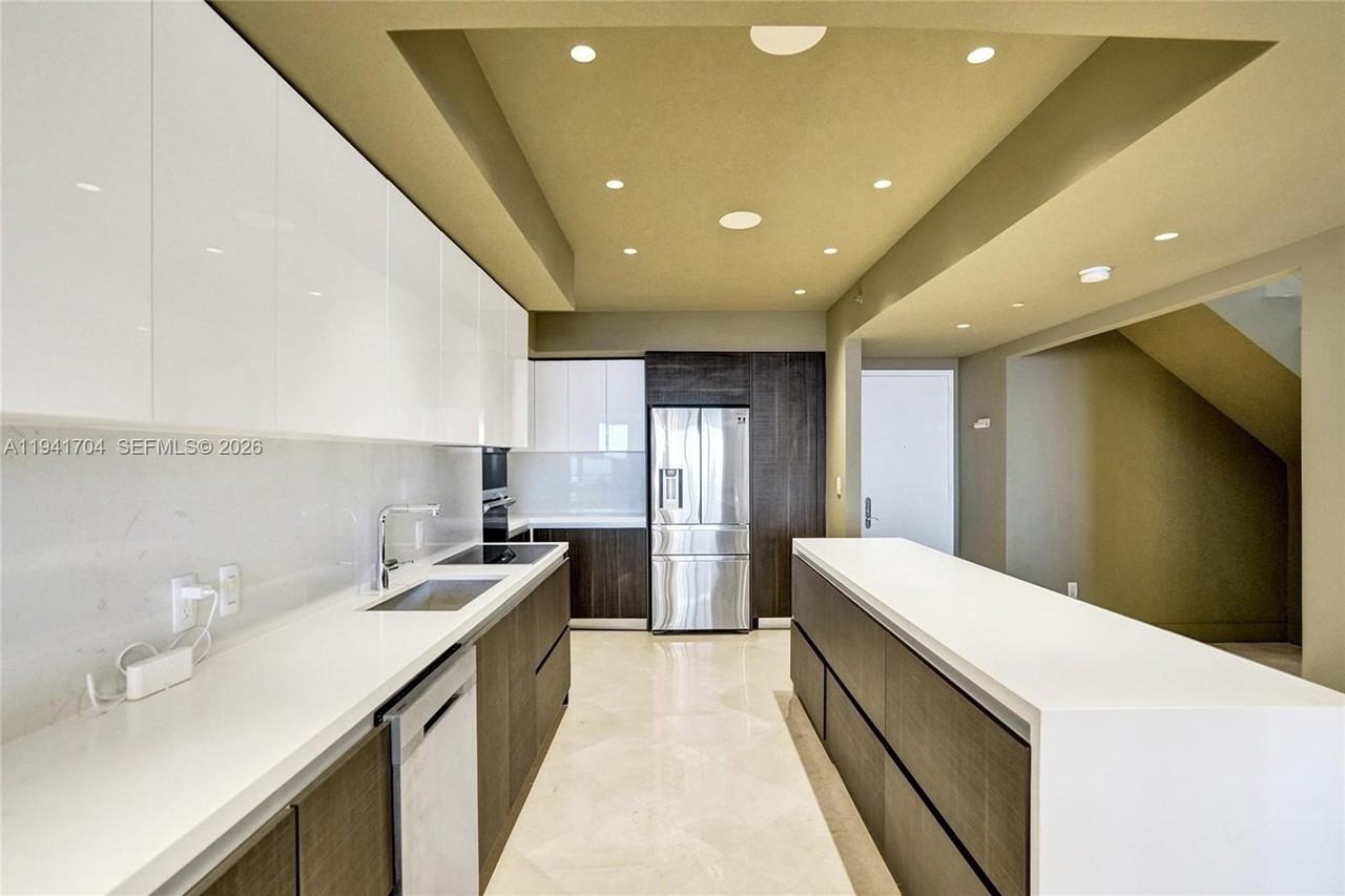 1800 S Ocean Dr #4403 - Photo 4 of 50