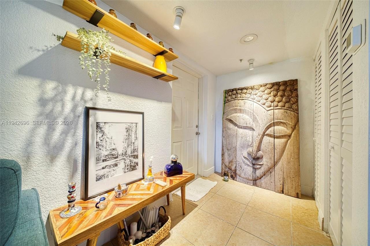 21150 Sw 87th Ave #102 - Photo 3 of 21