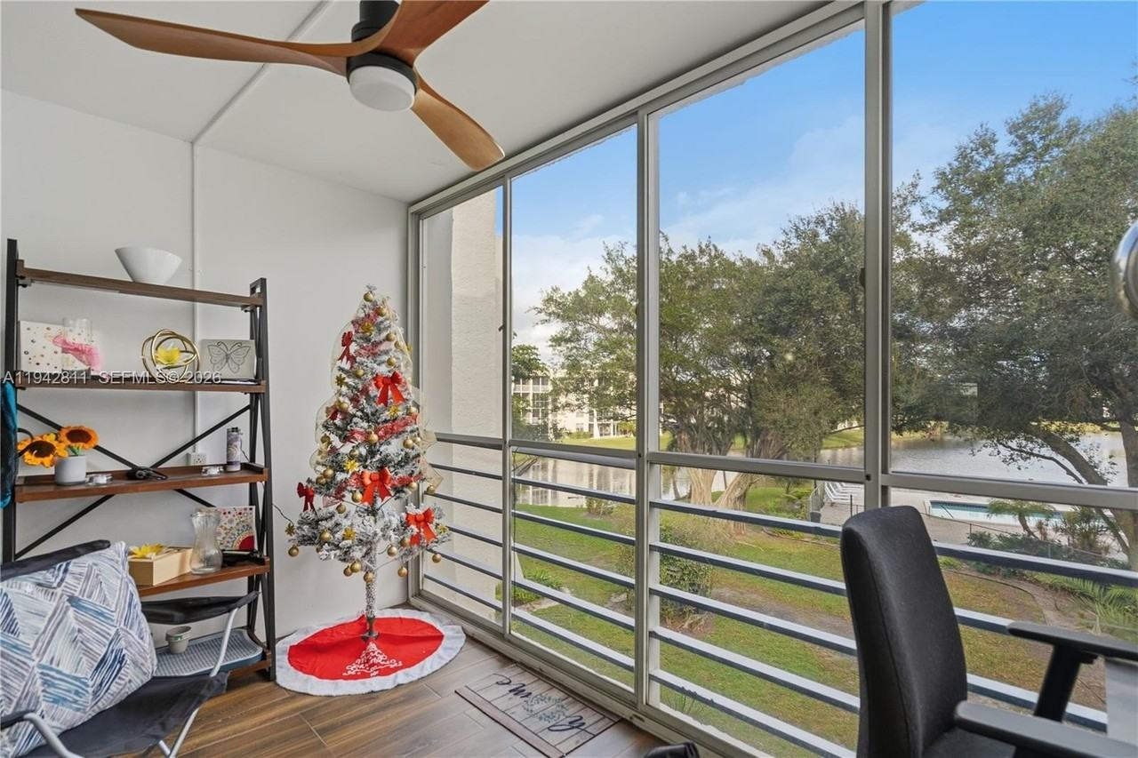 9340 Lagoon Pl #304 - Photo 6 of 50